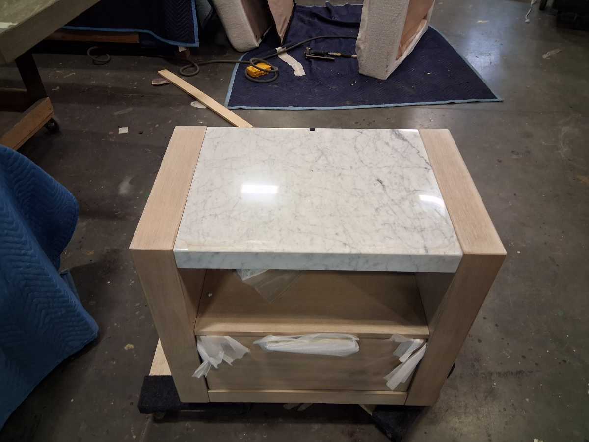 Hennington-Exclusive One Drawer Nightstand - Gallery Image 7