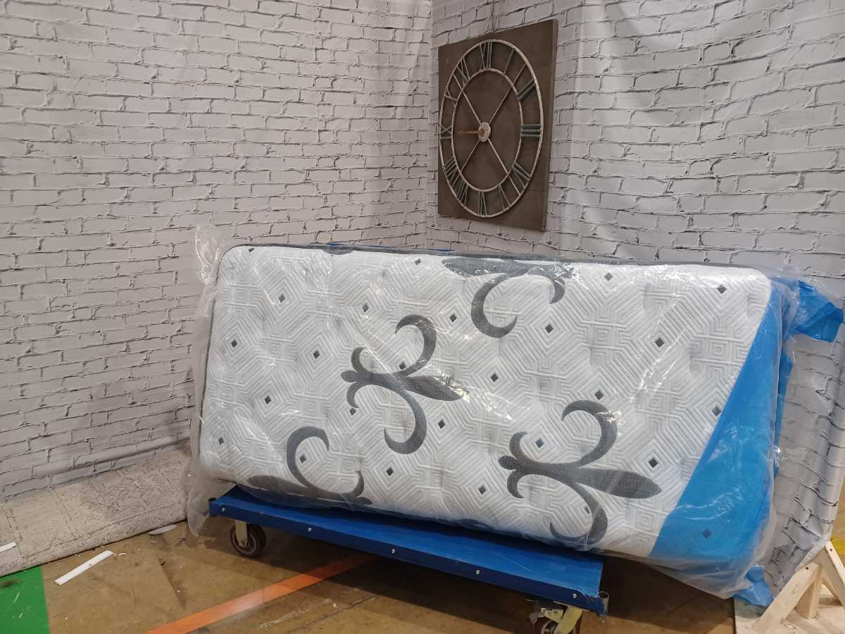 Stearns & Foster® Estate Pillow Top Lyanna 15 inch Mattress - Twin XL - Gallery Image 8