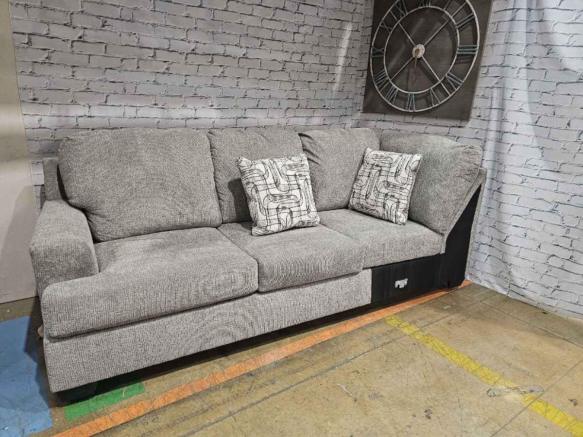 Erinsburg-Exclusive 2 Piece Sectional with Chaise - Gallery Image 5
