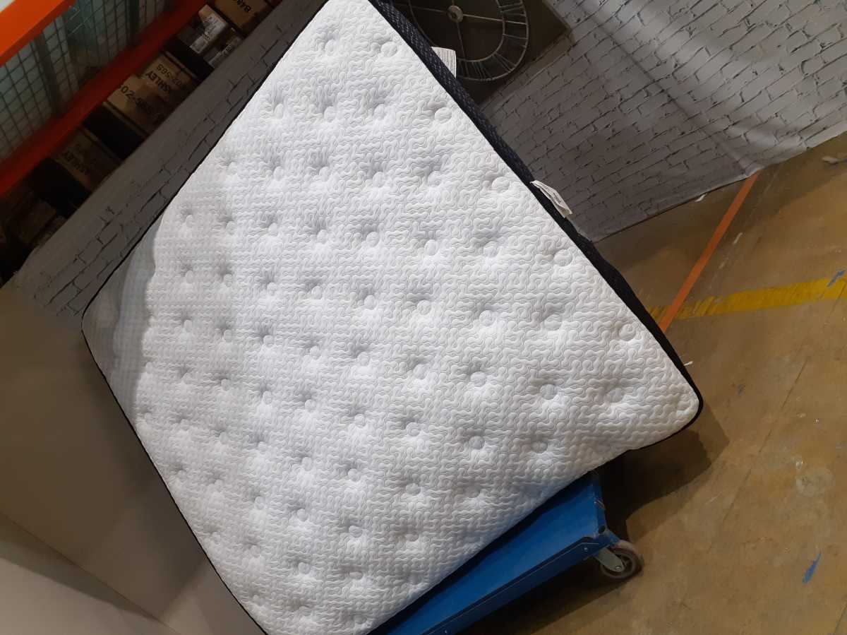 Ashley Sleep Essentials Plush 2.0 Mattress - King - Gallery Image 3