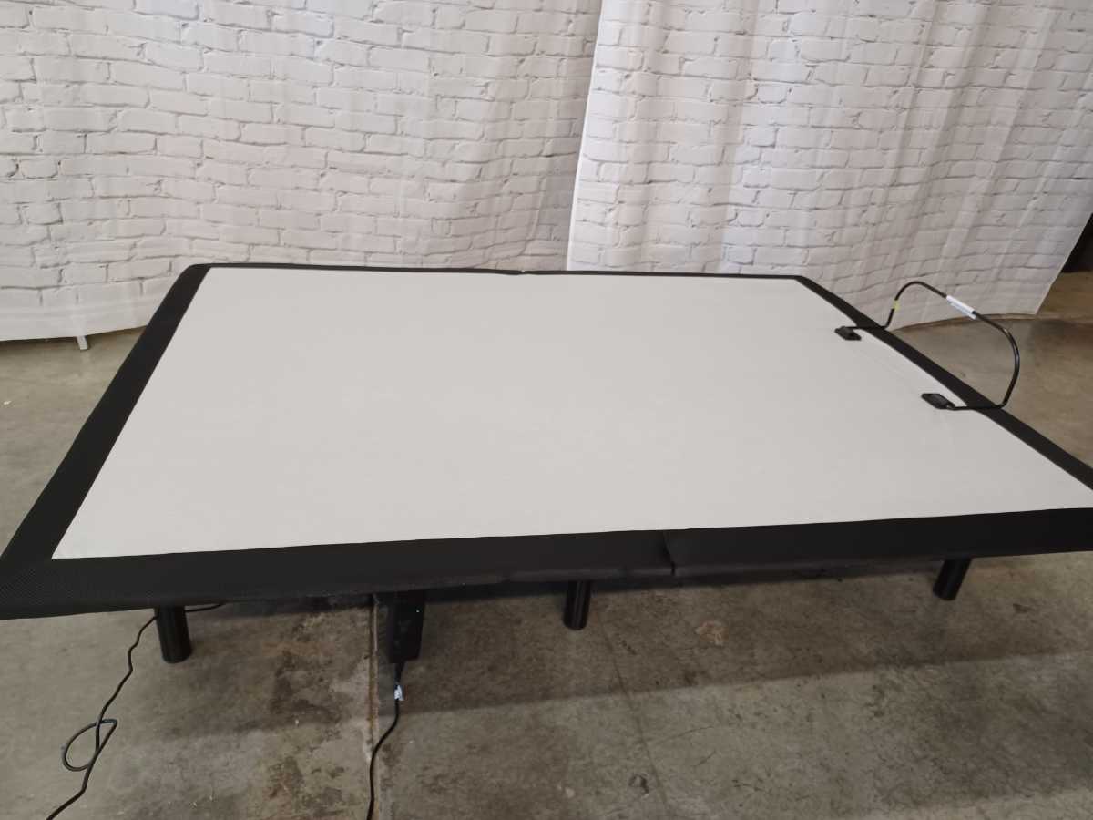 Ashley Sleep Huo Lifestyle Adjustable Bed 14 inch - Queen - Gallery Image 4