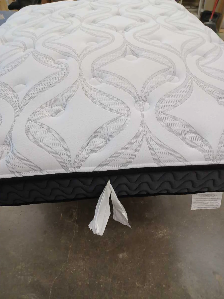 Ashley Sleep Essentials 8 Inch Hybrid - Full - Gallery Image 6