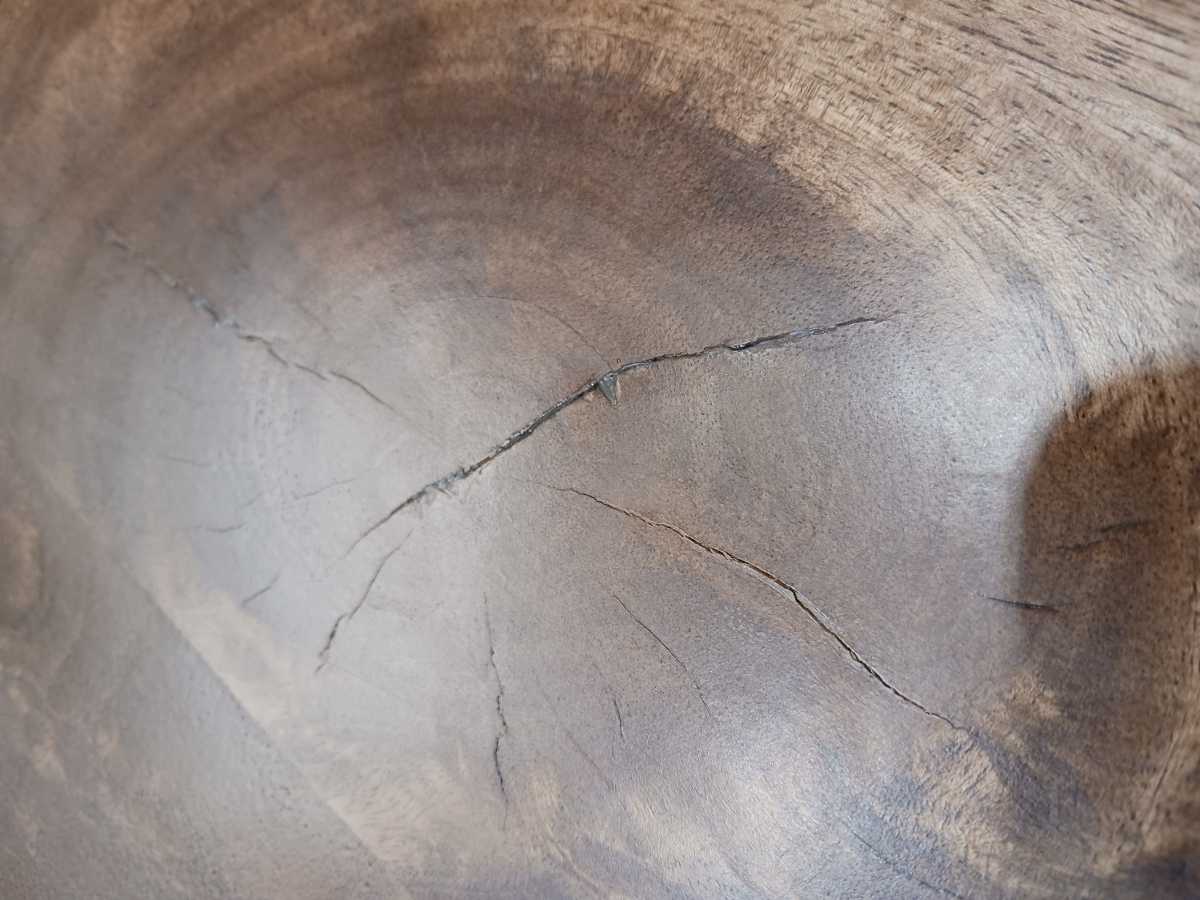 Isanti-Exclusive Dining Table - Gallery Image 8