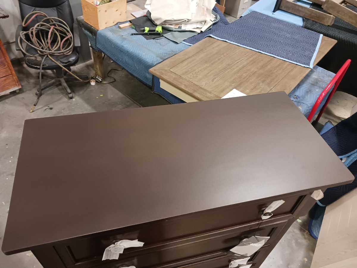 Porter Chest - Gallery Image 4
