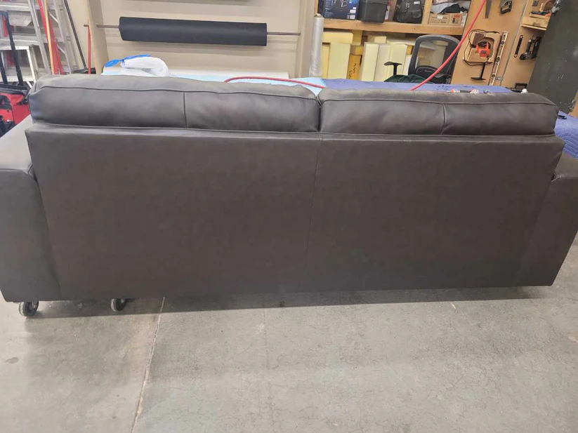 Luigi Sofa - Gallery Image 8