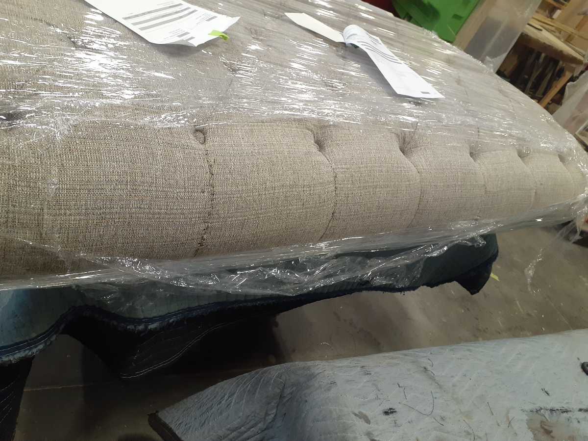 Realyn King/Cal King Upholstered Sleigh Headboard - Gallery Image 2