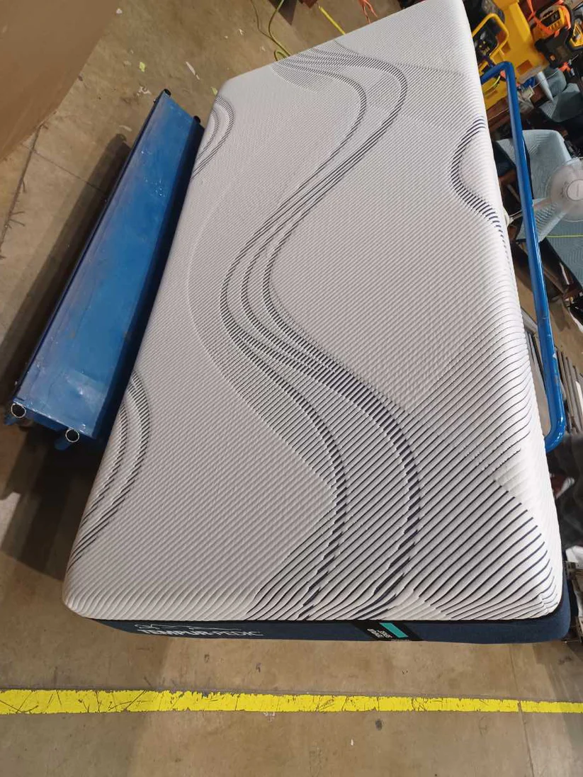 Tempur-Pedic Sense Medium 10 Inch Mattress - Twin XL - Gallery Image 2