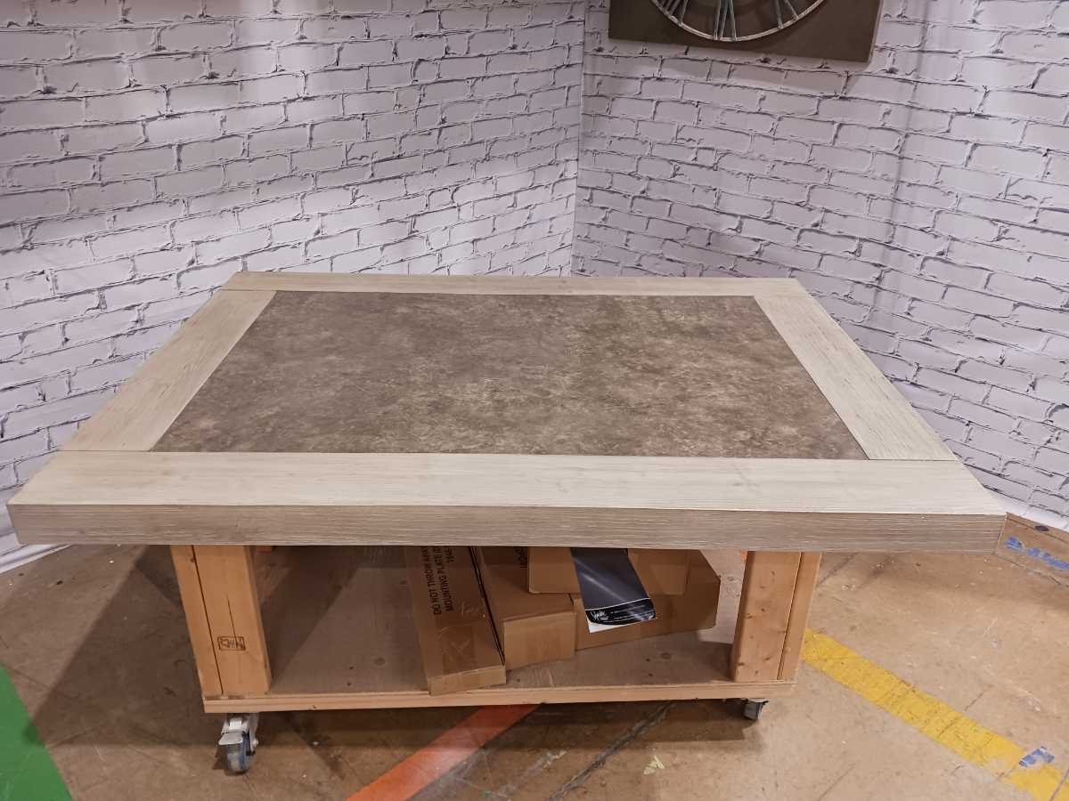 Hennington Rectangle Coffee Table - Gallery Image 7