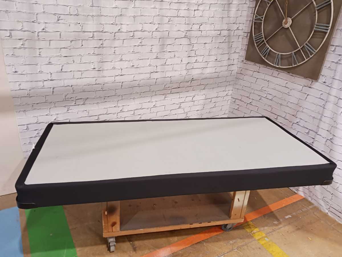 Sealy® Foundations - Twin XL/Low Profile - Gallery Image 3