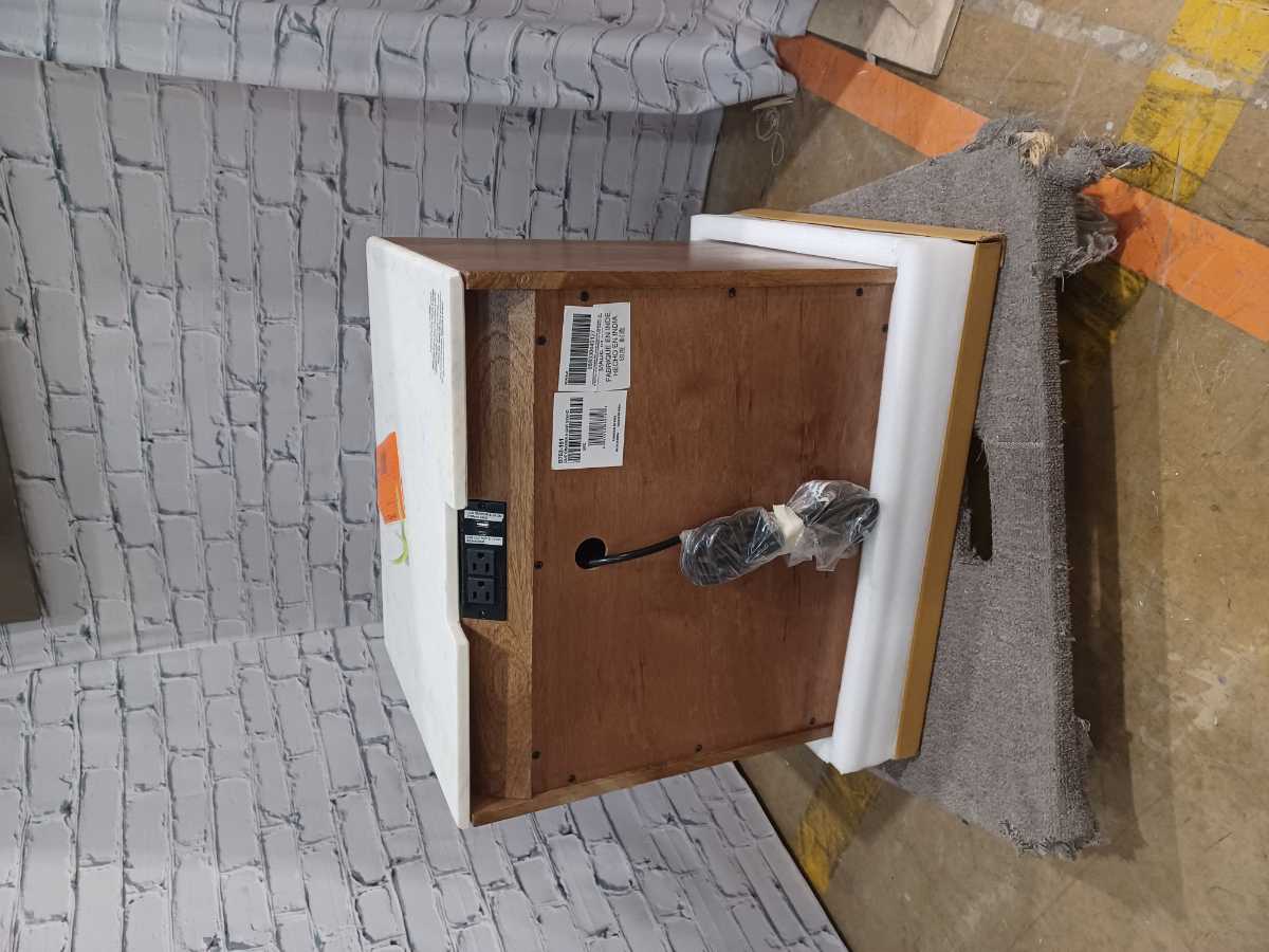 Isanti-Exclusive Nightstand - Gallery Image 14