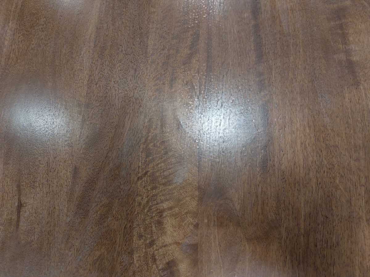 Isanti-Exclusive Dining Table - Gallery Image 11