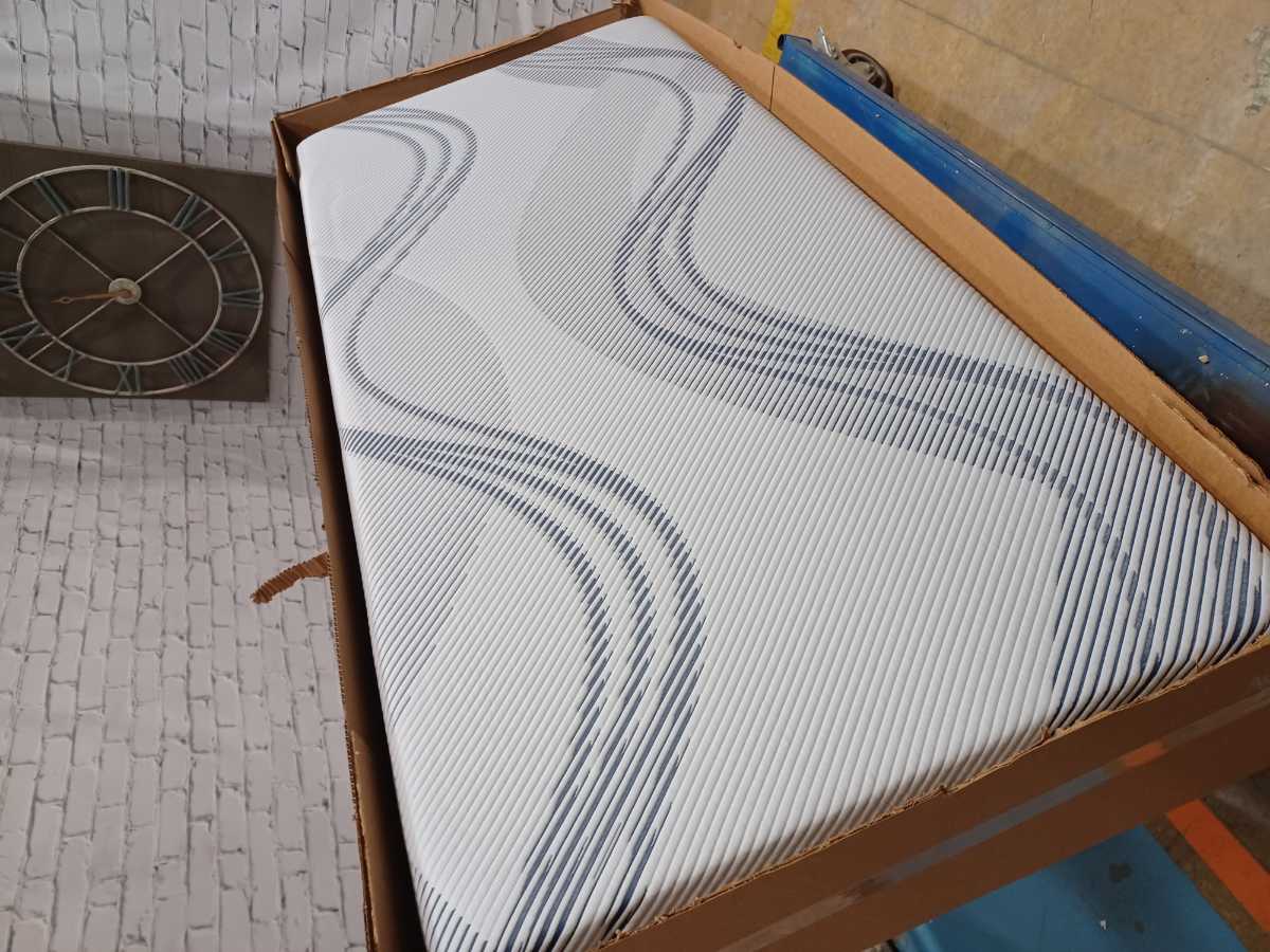 Tempur-Pedic ProSense Firm 12 Inch Mattress - Twin XL - Gallery Image 2