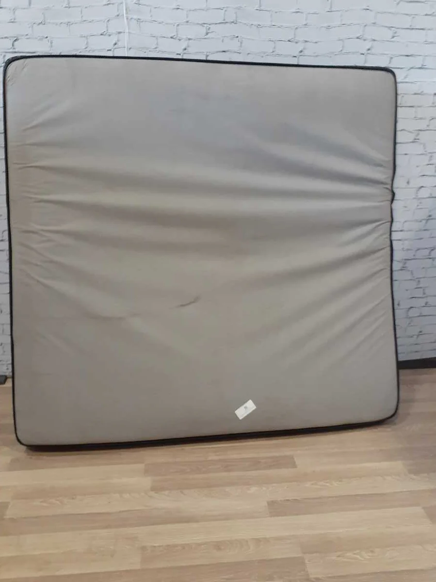 Sealy Posturepedic® Away Limited Edition Tight Top Innerspring 12 inch Mattress - King - Gallery Image 3