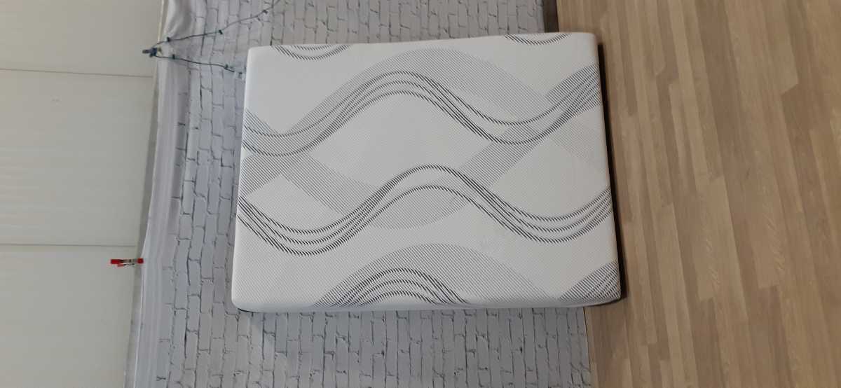 Tempur-Pedic Sense Medium 10 Inch Mattress - Queen - Gallery Image 2