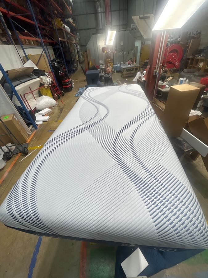 Tempur-Pedic ProSense Medium Hybrid 12 Inch Mattress - Twin XL - Gallery Image 2