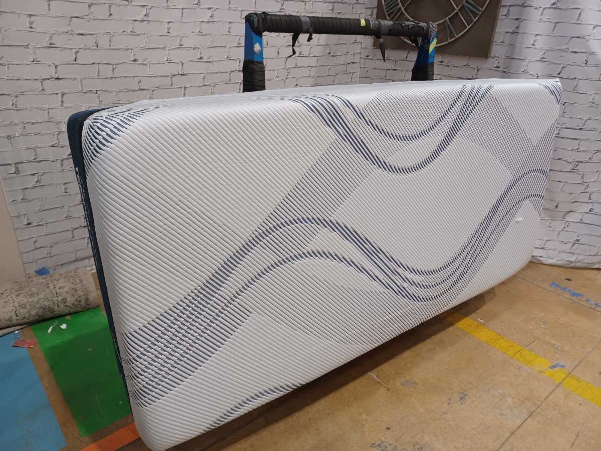 Tempur-Pedic ProSense Medium Hybrid 12 Inch Mattress - Twin XL - Gallery Image 2