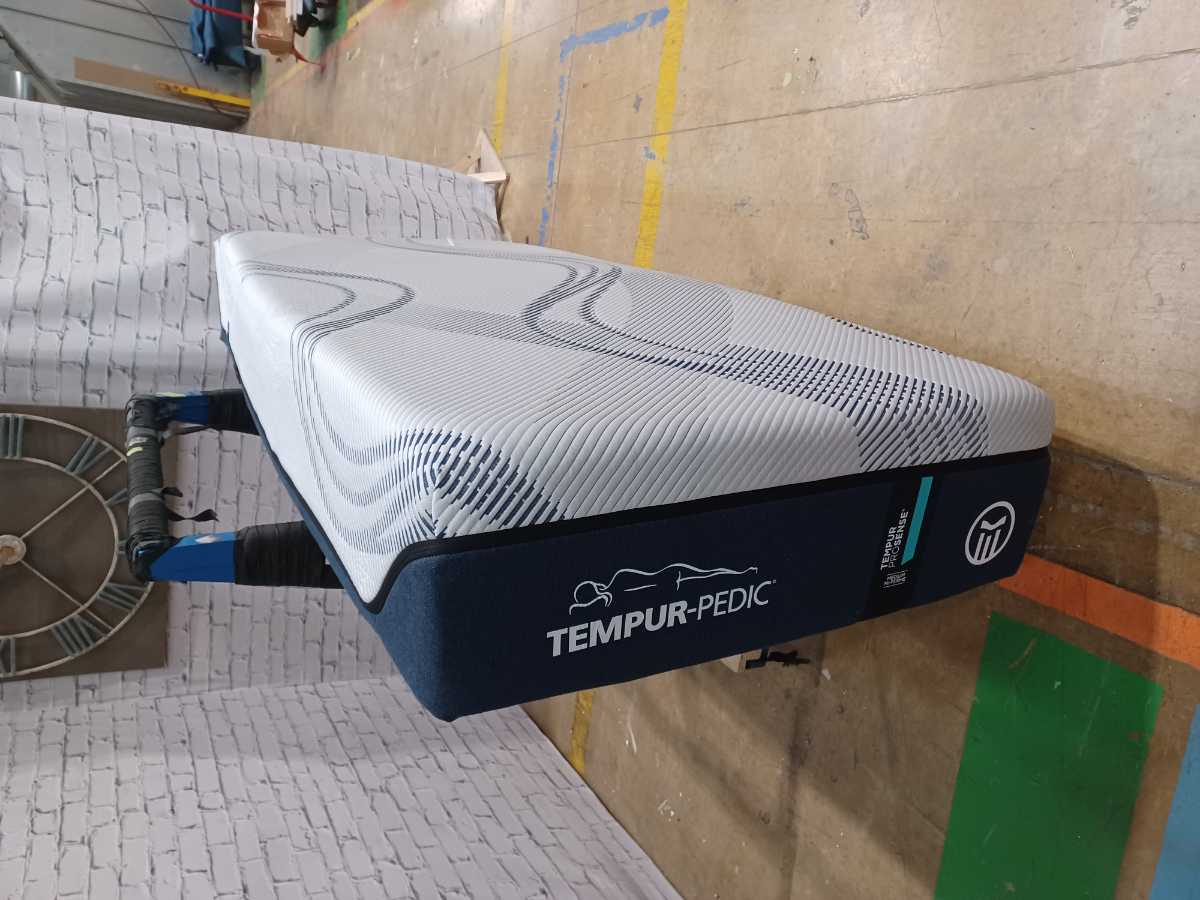 Tempur-Pedic ProSense Medium Hybrid 12 Inch Mattress - Twin XL - Gallery Image 3